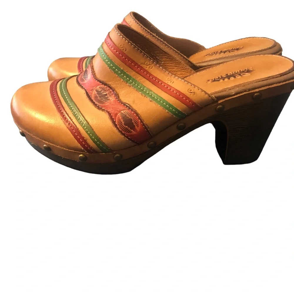 Spring Step Aztec Leather Clogs - Picture 2 of 6